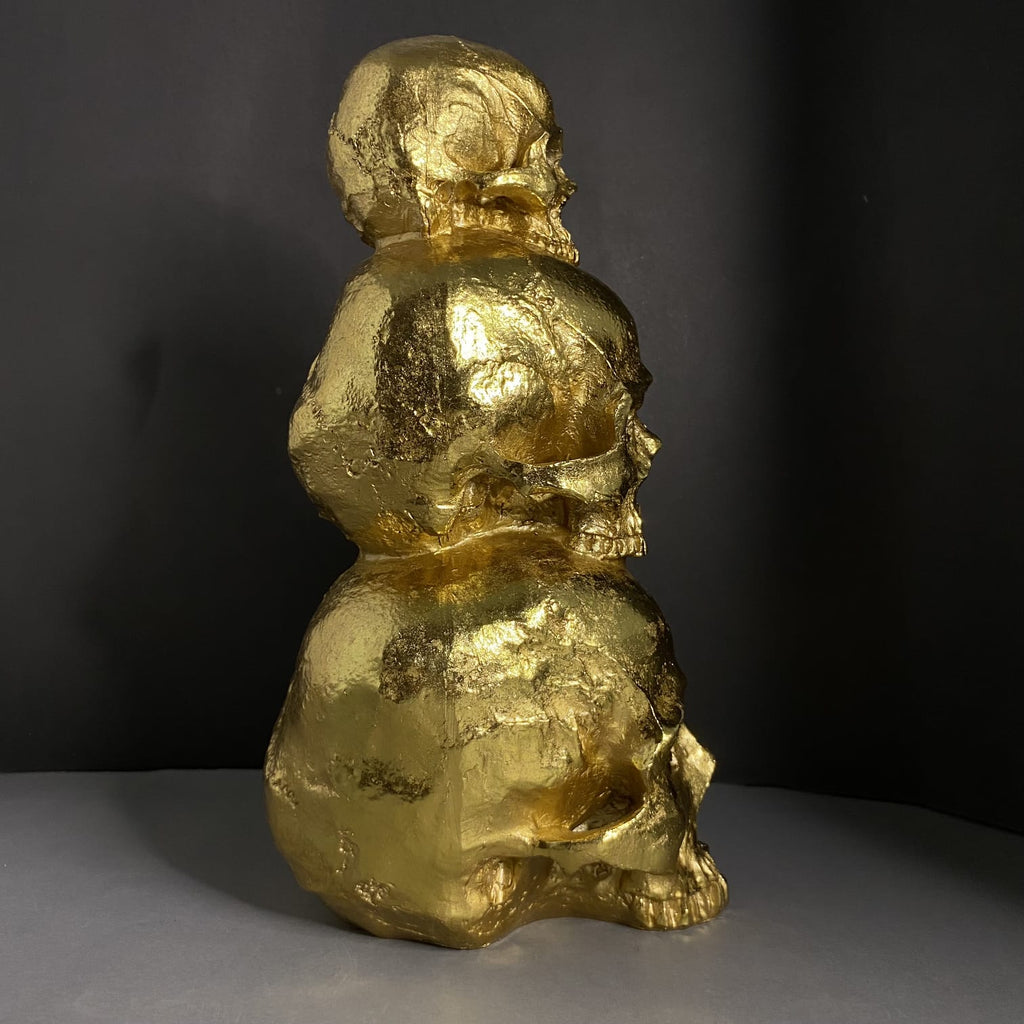 Antique Skull Statue With light